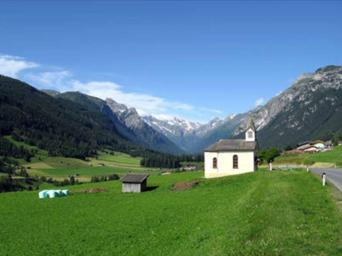Haus Alpenrose Apartment ทรินส์ ภายนอก รูปภาพ